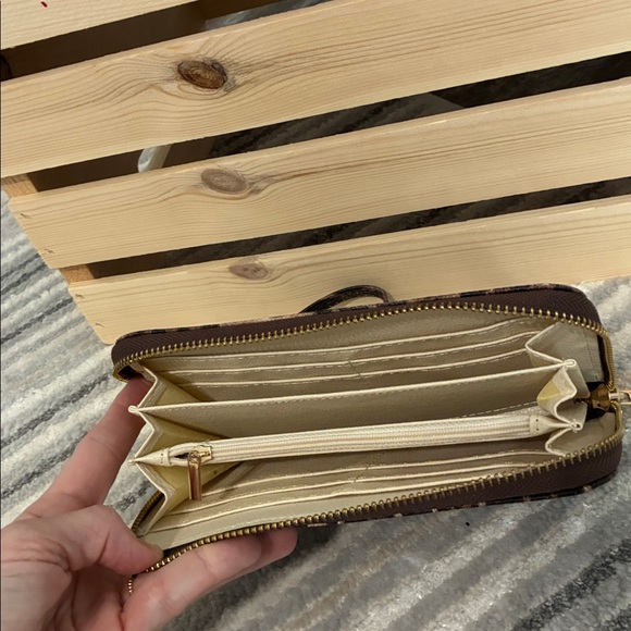 Leopard Print Women's Backpack and Wallet Set - Picture 2 of 6